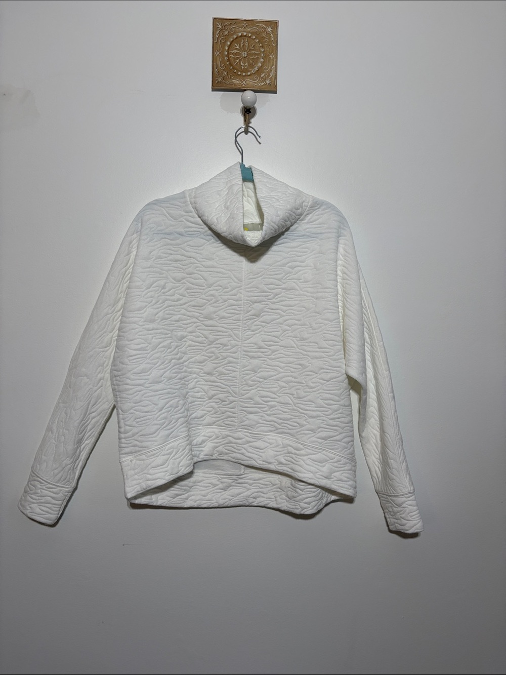 Zella Quilted Cowl Neck Pullover Sweater - White